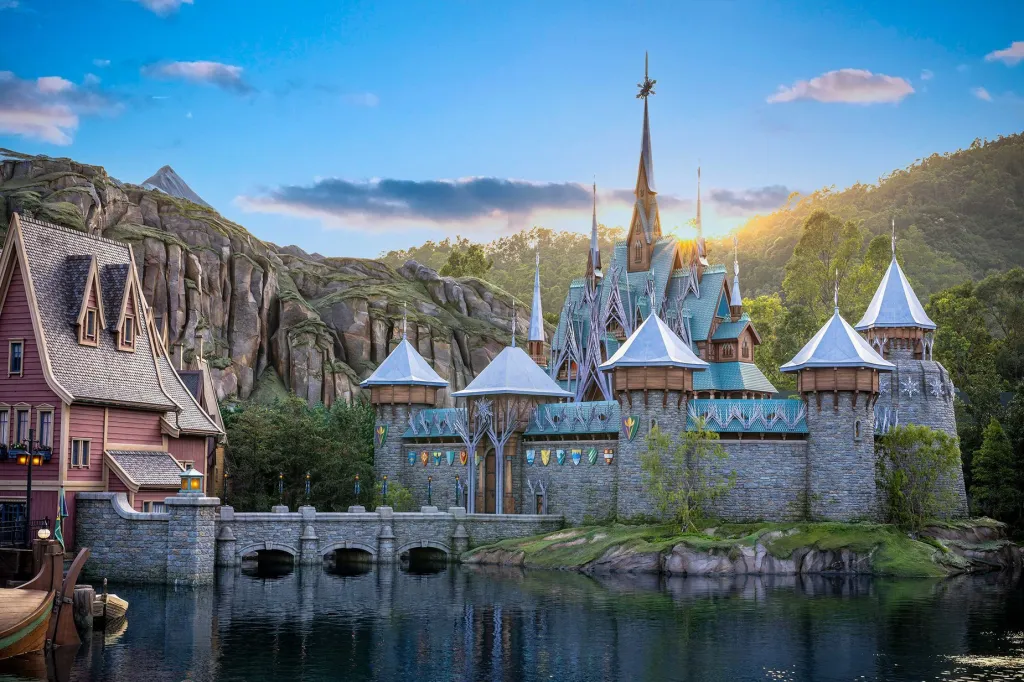 "World of Frozen": A Magia Congelante na Disney de Hong Kong