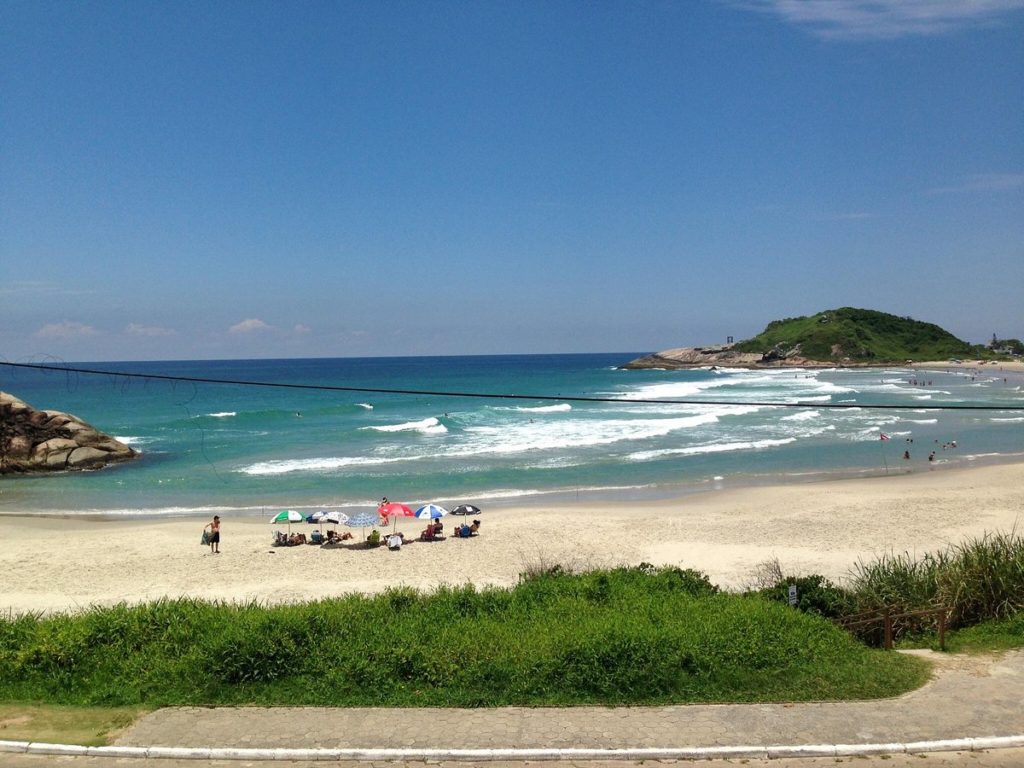 Verão 2024: As Deslumbrantes Praias Catarinenses com Selo Bandeira Azul