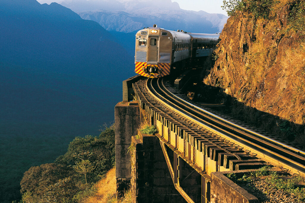 A Magia das Viagens de Trem pelo Brasil: Roteiros e Dicas