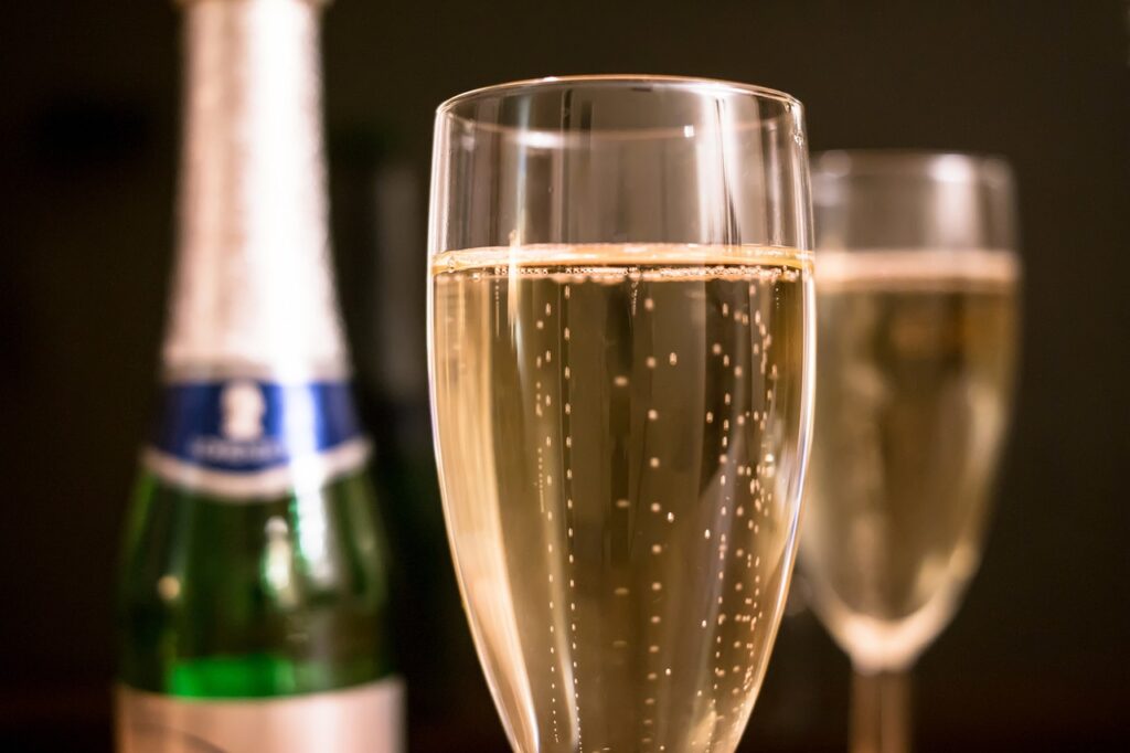 Descubra a Taça de Vinho Perfeita para Cada Ocasião